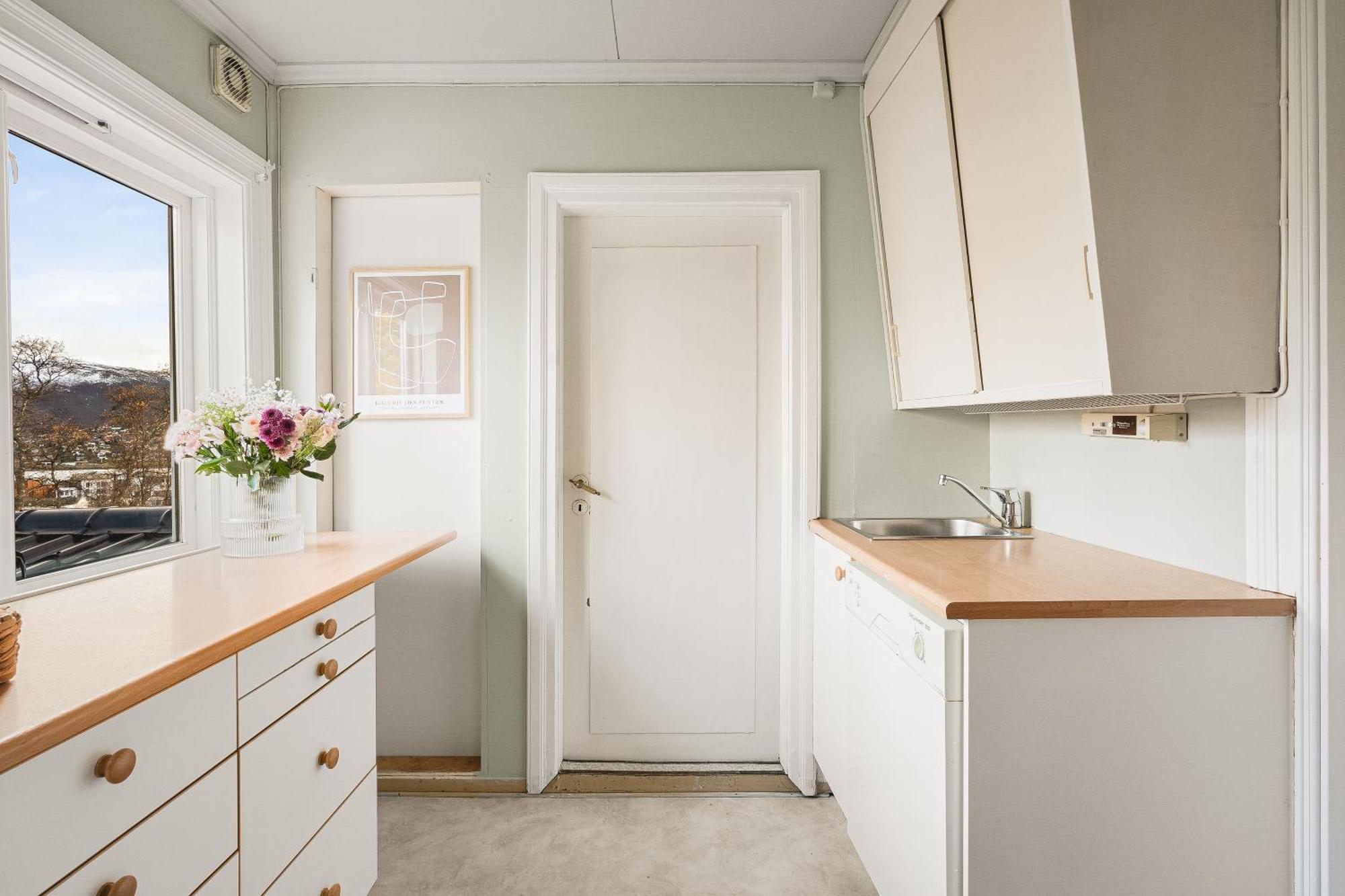 Historical Villa & Green Sanctuary In City Center Tromso Luaran gambar